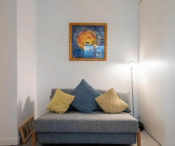 Veeve - Bright Beams * Paris